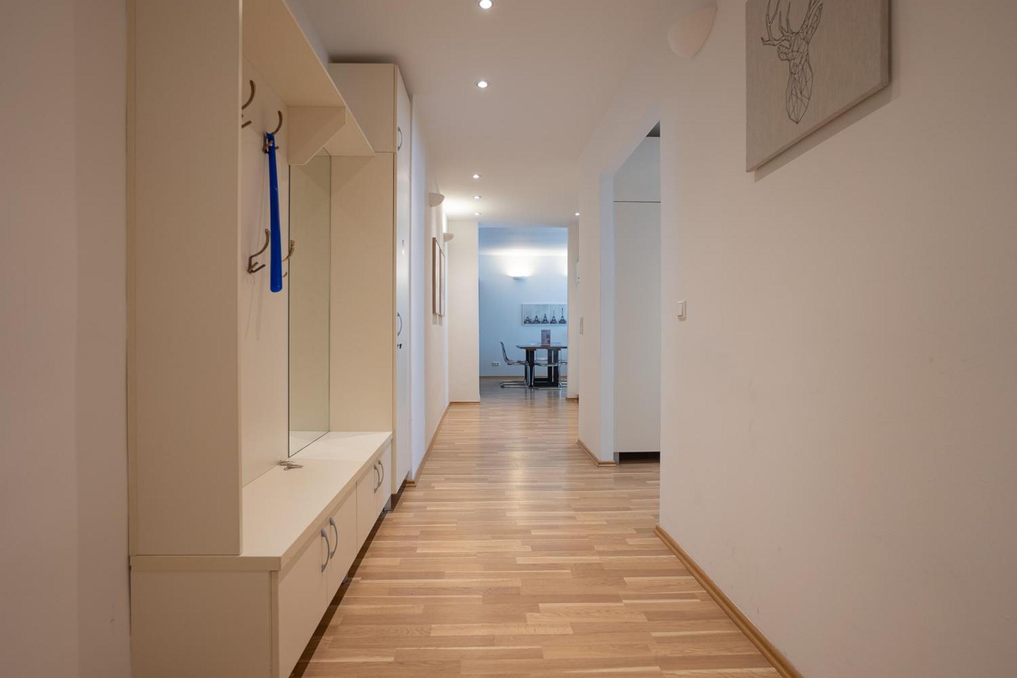 Charming With Balcony, Close To Stephansdom Cathedral Apartment Wien